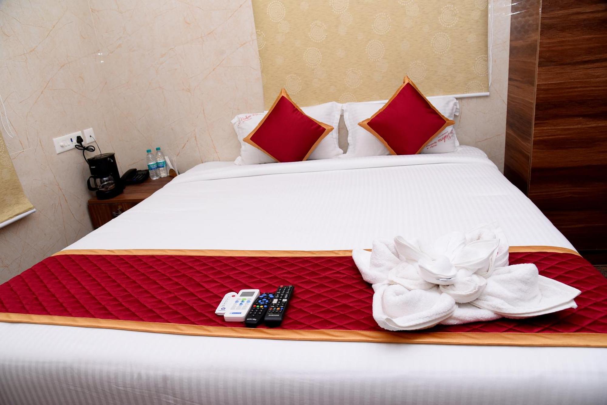 Sri Vishnu Residency Hotell Sriperumbudur Eksteriør bilde